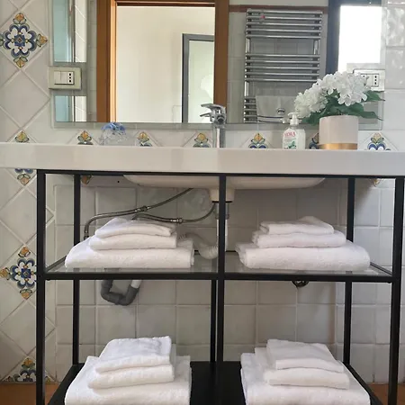 Attico Le Castelline Rome